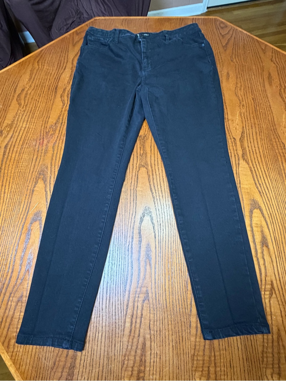 Time and Tru Women’s High Rise Skinny Jeans Size 16 Black Stretch Denim